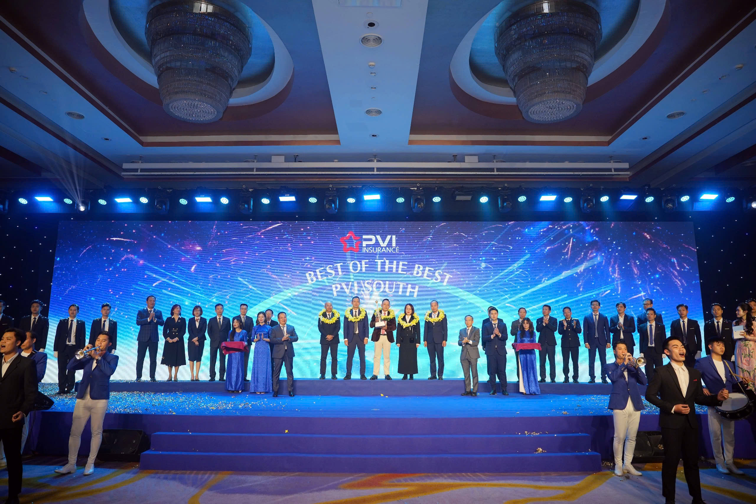 Chùm ảnh: Hành trình tỏa sáng-Bứt phá giới hạn