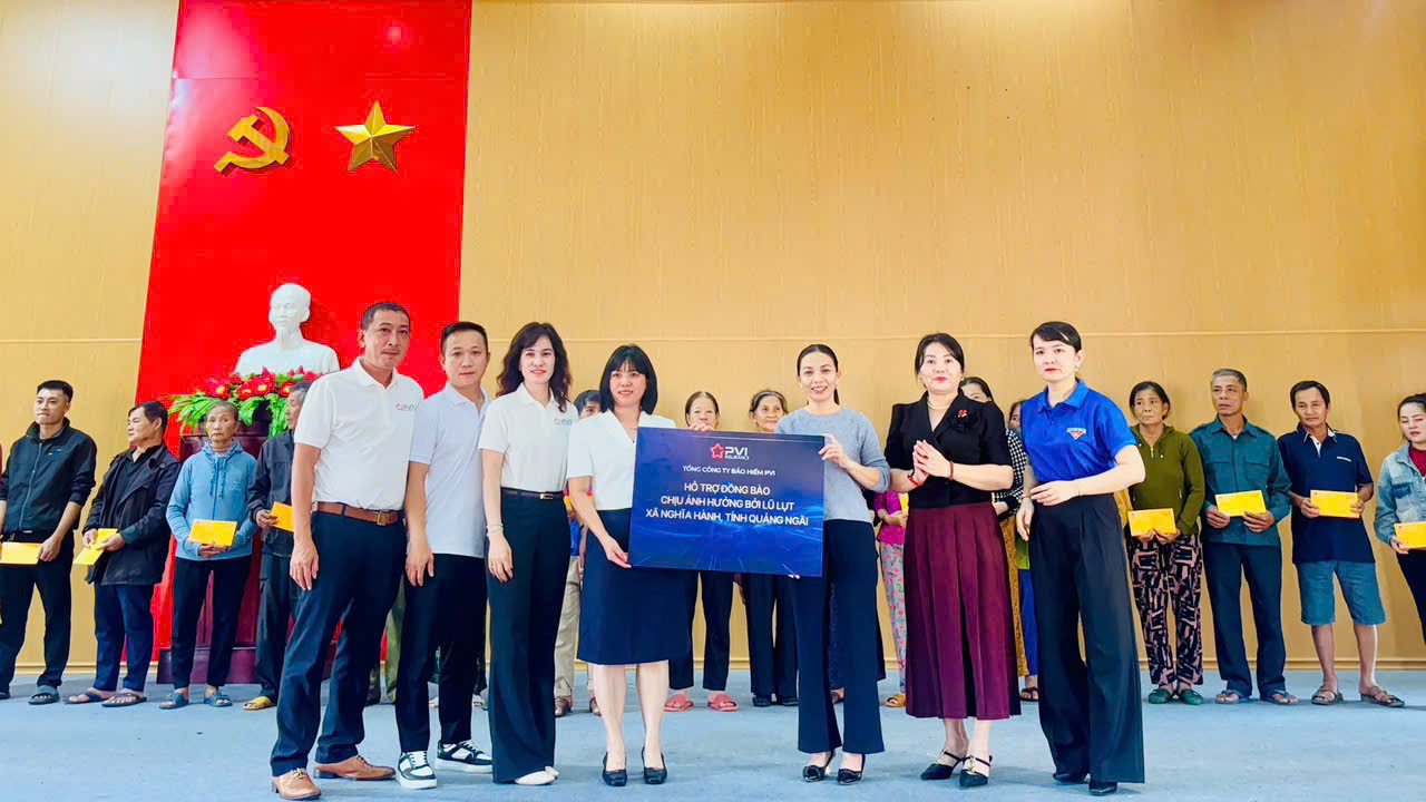 PVI Insurance Supports Flood-Affected Communities in Nghĩa Hành Commune, Quảng Ngãi Province