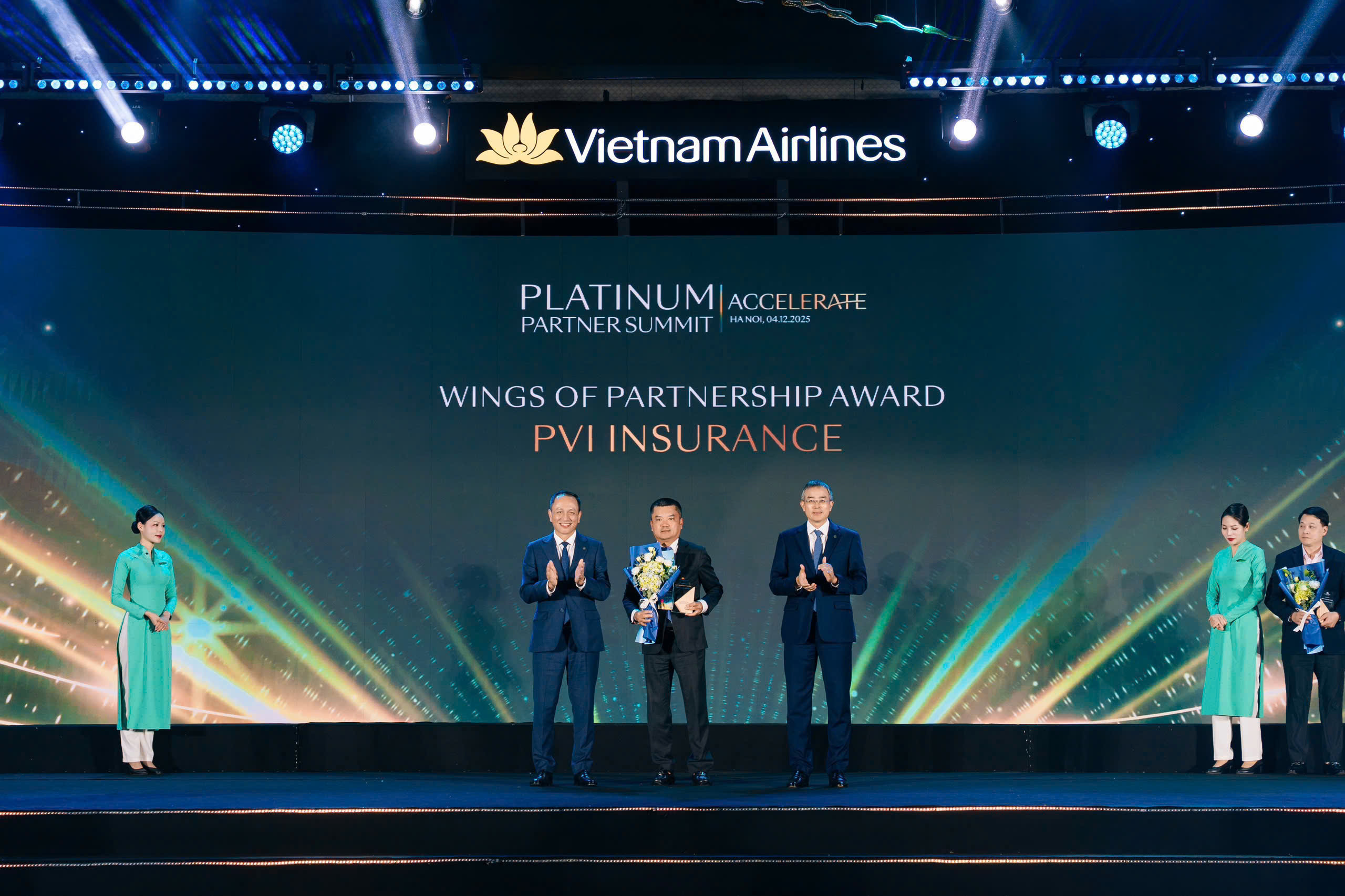 Chùm ảnh: Tổng công ty Bảo hiểm PVI tham dự Vietnam Airlines Platinum Partner Summit 2025