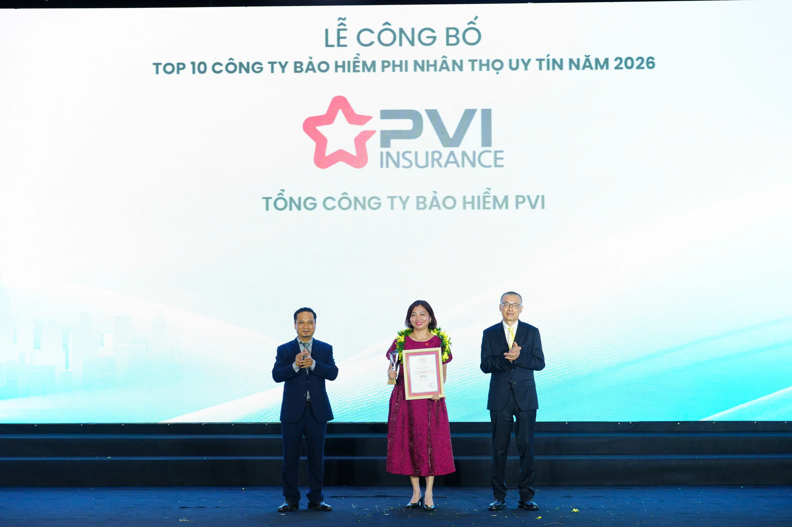 Top 1 uy tín ba năm liên tiếp: Dấu ấn bản lĩnh và năng lực khác biệt của Bảo hiểm PVI
