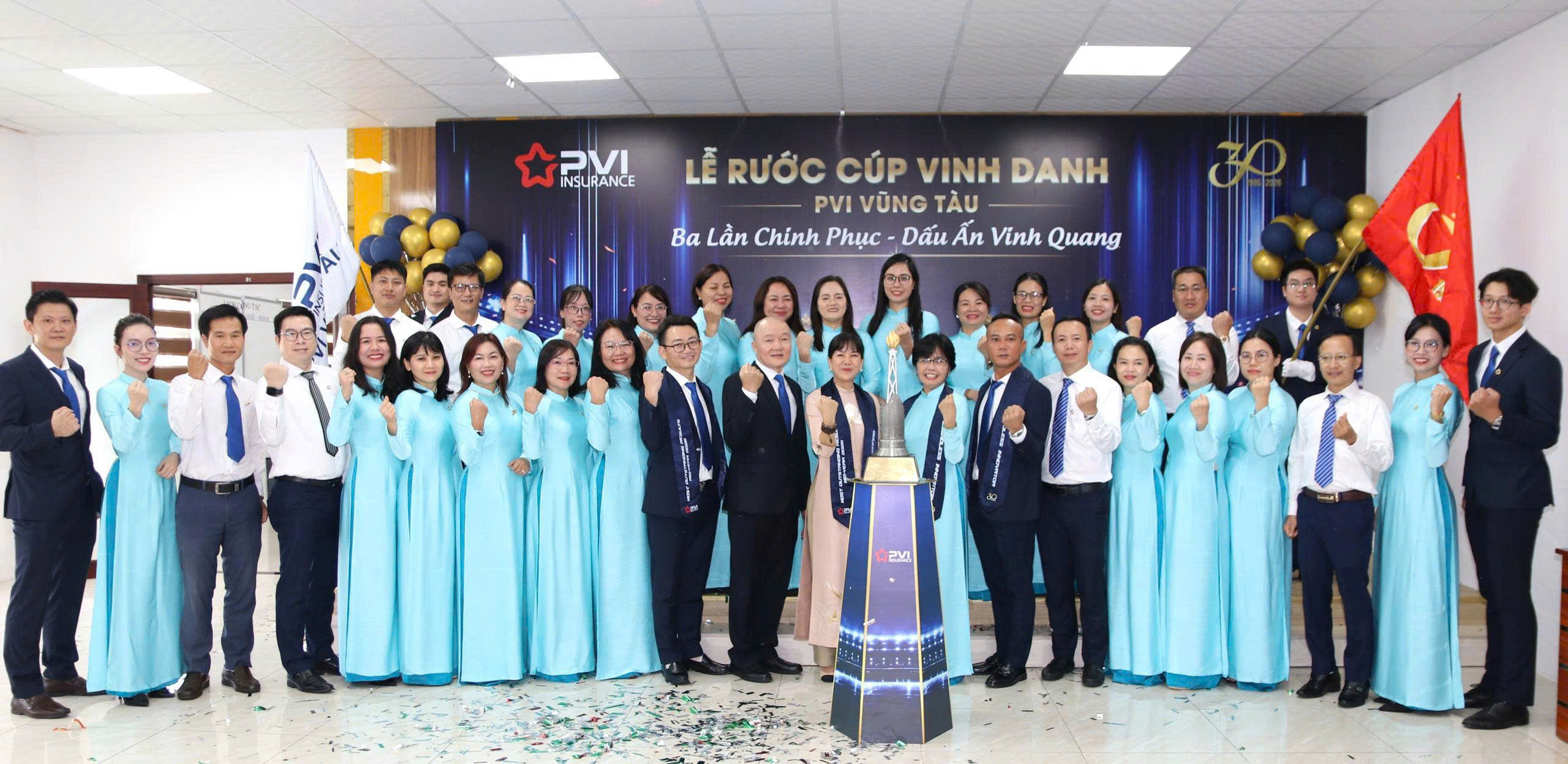 Bảo hiểm PVI Vũng Tàu tổ chức Lễ rước Cúp vinh danh – Dấu ấn của bản lĩnh, đoàn kết và kinh doanh xuất sắc